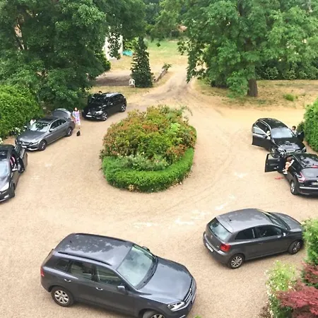 Schloss Dretzel Guest house